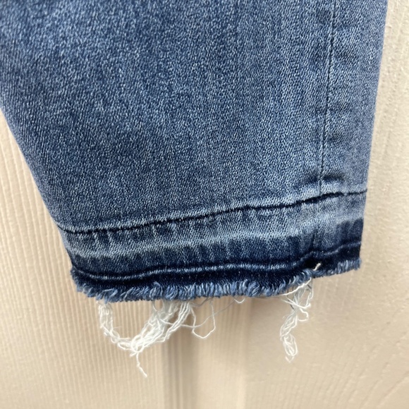 Grlfrnd Candice Raw Hem Distressed A Love Song Jeans Size 26 Petite - Picture 2 of 6